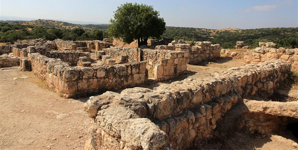 טיול אל אתרי פארק עדולם צרפת