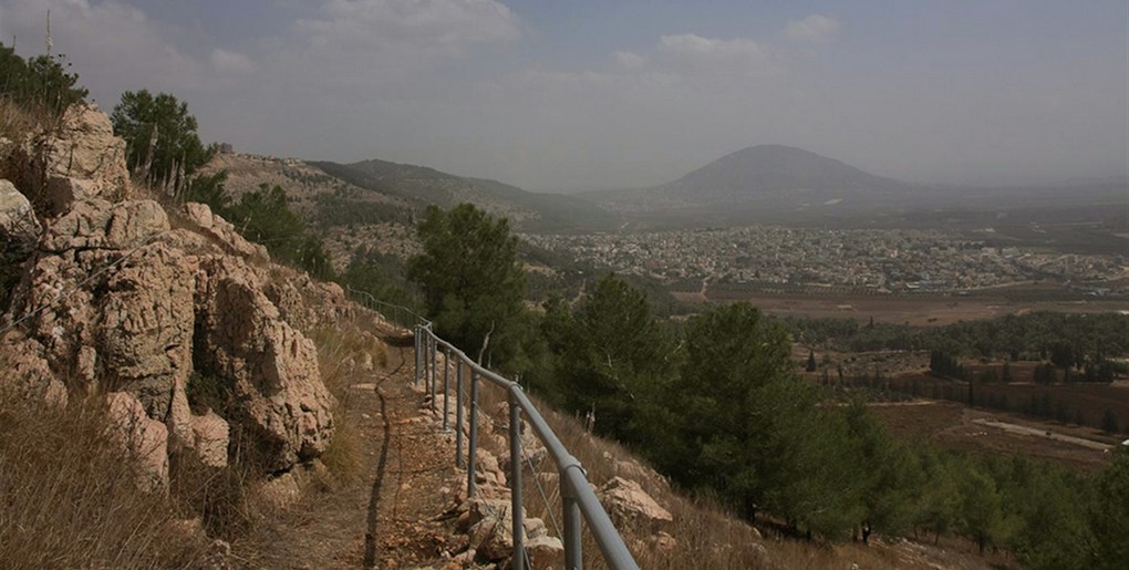הר הקפיצה: טיול בשביל הבשורה