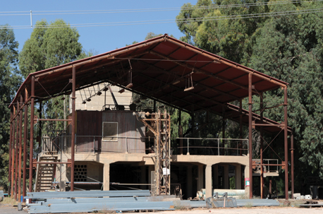 מפעל האגבות במרכז המבקרים. צילום: יעקב שקולניק, ארכיון הצילומים של קקל