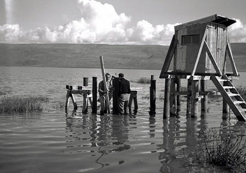 אנשי יסוד המעלה באגם, 1938. צילום: רודי ויסנשטיין, ארכיון הצילומים של קקל