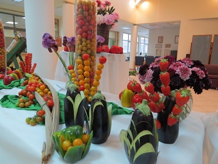 תוצרת חקלאית שהוצגה בכנס. צילום: יואב דביר