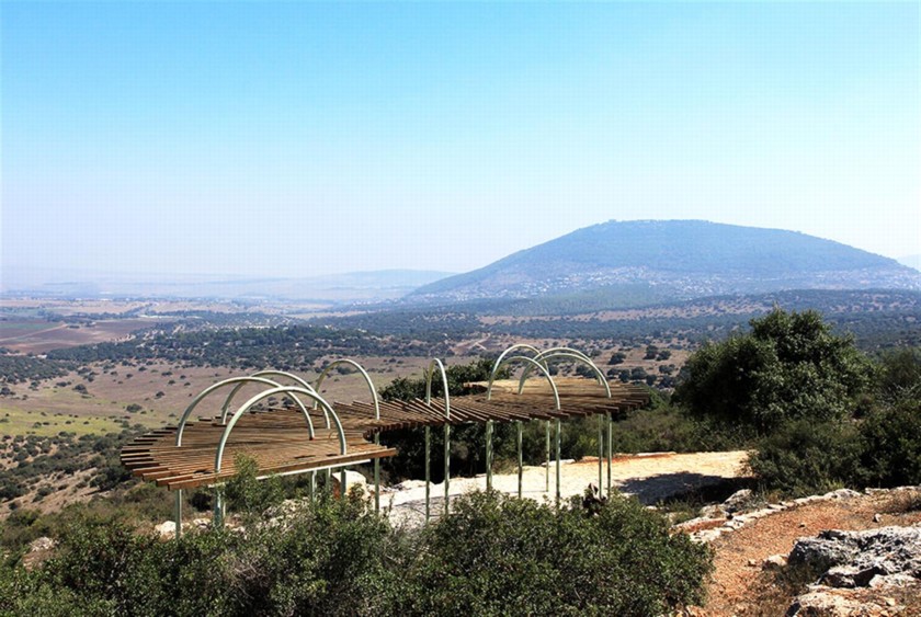 מצפור אלוני בית קשת. צילום: יעקב שקולניק