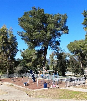 חניון לביא. מגרש המשחקים. צילום: יעקב שקולניק
