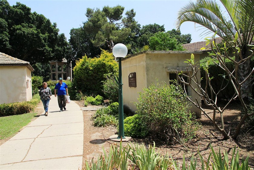 הנוקטה מימין. הנשקייה של נקודת משטרת היישובים העבריים. צילום: יעקב שקולניק