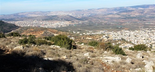 תצפית מהר אחים לעבר סכנין. צילום: יעקב שקולניק