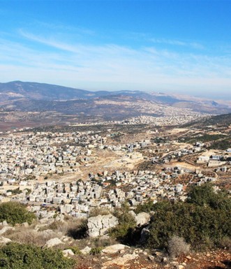 תצפית מהר אחים צפונה, לעבר עראבה ודיר חנא. צילום: יעקב שקולניק