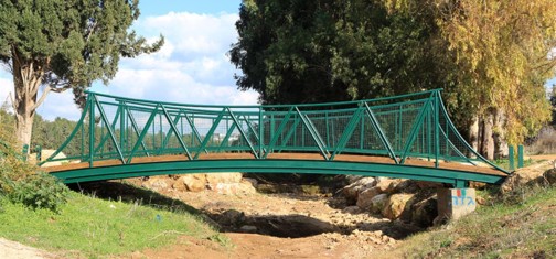 גשר על נחל געתון. צילום: יעקב שקולניק