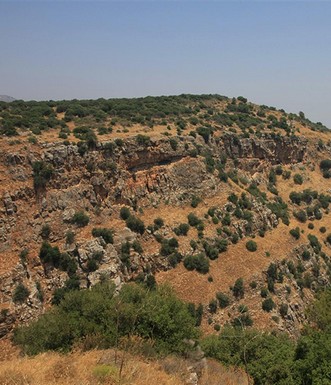 מצוקי נחל קדש. צילום: יעקב שקולניק