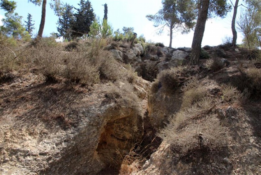 שוחות טורקיות מימי מלחמת העולם הראשונה. צילום: יעקב שקולניק