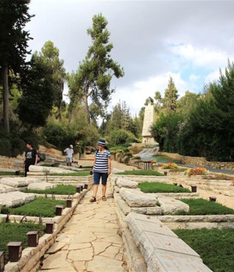 בית הקברות הצבאי קרית ענבים. צילום: יעקב שקולניק
