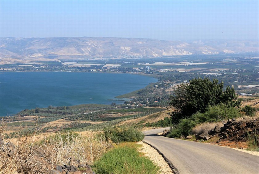 נופי הכינרת בדרך לעין פורייה. צילום: יעקב שקולניק