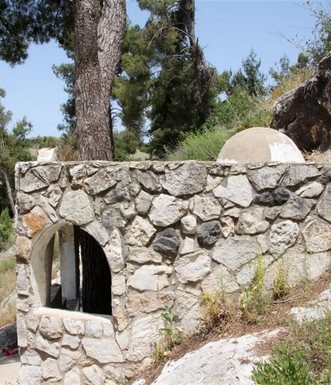 המבנה על מערת רבי כרוספדאי. צילם: יעקב שקולניק