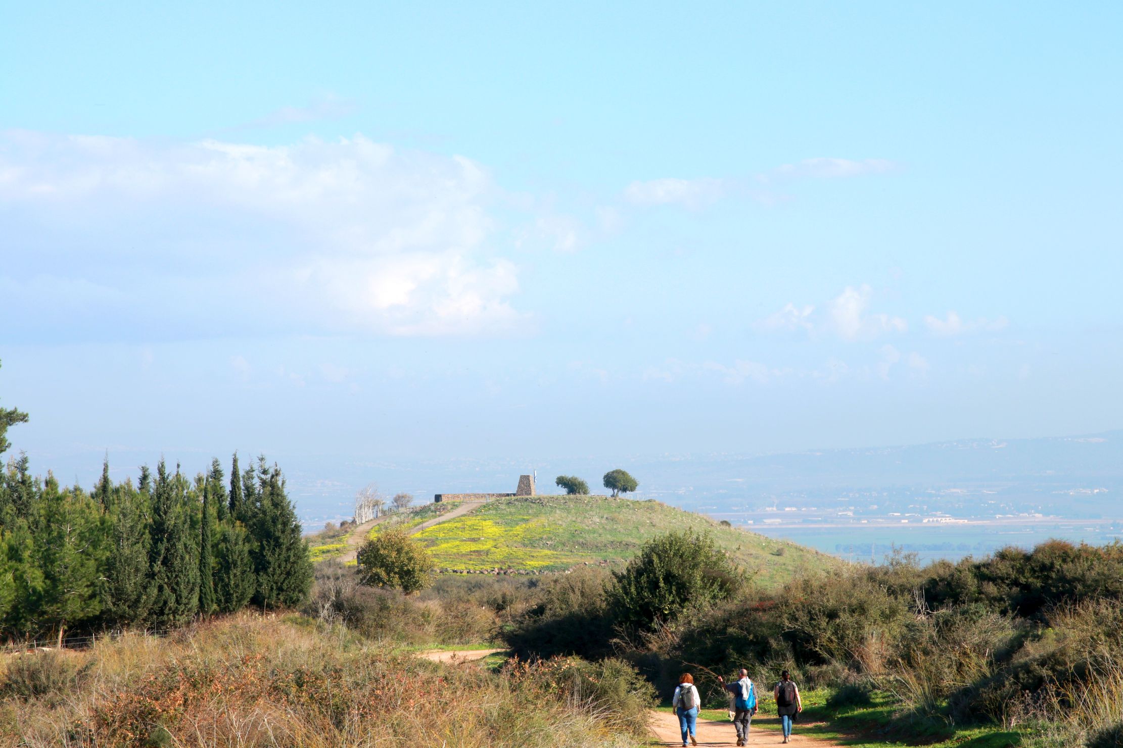 הר הגעש והאנדרטה לחללי משמר העמק. צילום: יעקב שקולניק