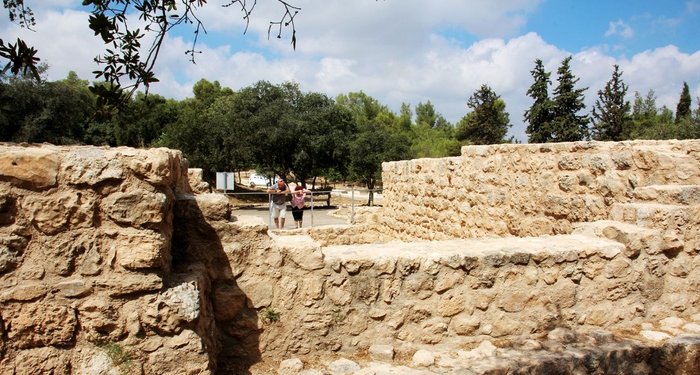 הח'אן בחורבת חנות. צילום: יעקב שקולניק, ארכיון הצילומים של קקל