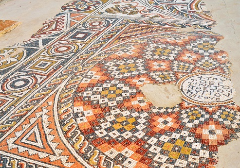 פסיפס כנסיית בכחוס הקדוש. צילום: רוני קינדרמן