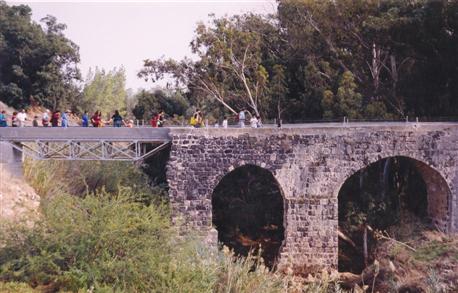 גשר קנטרה. צילום: ארכיון צילומי קק''ל