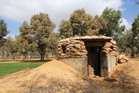 עמדת מגן משוחזרת. צילום: יעקב שקולניק, ארכיון הצילומים של קקל